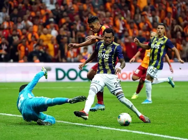 Süper Lig: Gaatasaray: 0 - Fenerbahçe: 0 (Maç sonucu) Süper Lig: Gaatasaray: 0 - Fenerbahçe: 0 (Maç sonucu)