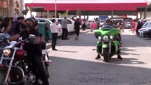 Belediye Başkanı Tahmazoğlu'ndan motorla şehir turu Belediye Başkanı Tahmazoğlu'ndan motorla şehir turu
