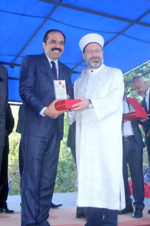Diyanet İşleri Başkanı Erbaş, Vakfıkebir'de yatılı Kız Kur'an Kursu'nun açılışına katıldı Diyanet İşleri Başkanı Erbaş, Vakfıkebir'de yatılı Kız Kur'an Kursu'nun açılışına katıldı