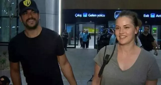 Fahriye Evcen'den, eşi Burak Özçivit'le aşk paylaşımı! Güzelliği ile büyüledi Fahriye Evcen'den, eşi Burak Özçivit'le aşk paylaşımı! Güzelliği ile büyüledi