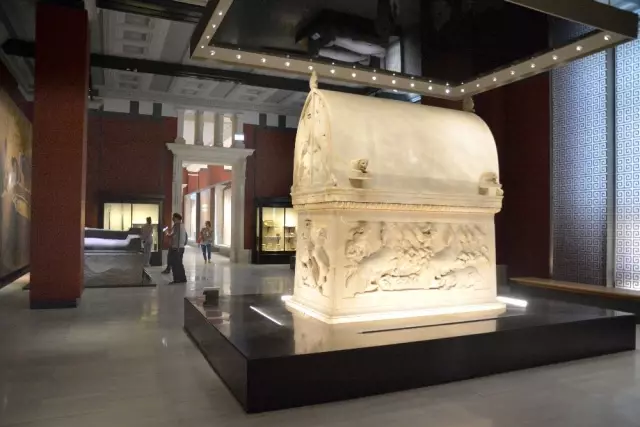 İstanbul Arkeoloji Müzeleri ziyaretçilere yeniden açıldı İstanbul Arkeoloji Müzeleri ziyaretçilere yeniden açıldı