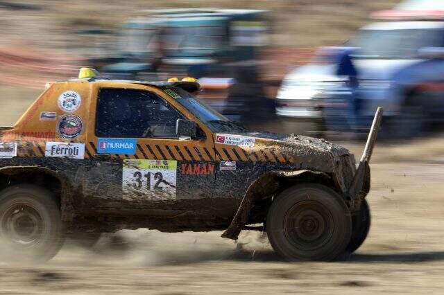 Off-Road Türkiye Şampiyonası 3. ayak yarışları nefes kesti
