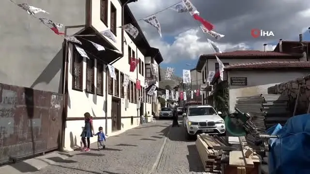 Tokat'ta tarihi evler ihtişamlı görüntüsüne kavuşturuluyor Tokat'ta tarihi evler ihtişamlı görüntüsüne kavuşturuluyor
