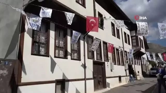 Tokat'ta tarihi evler ihtişamlı görüntüsüne kavuşturuluyor Tokat'ta tarihi evler ihtişamlı görüntüsüne kavuşturuluyor