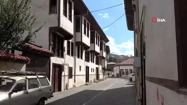 Tokat'ta tarihi evler ihtişamlı görüntüsüne kavuşturuluyor Tokat'ta tarihi evler ihtişamlı görüntüsüne kavuşturuluyor