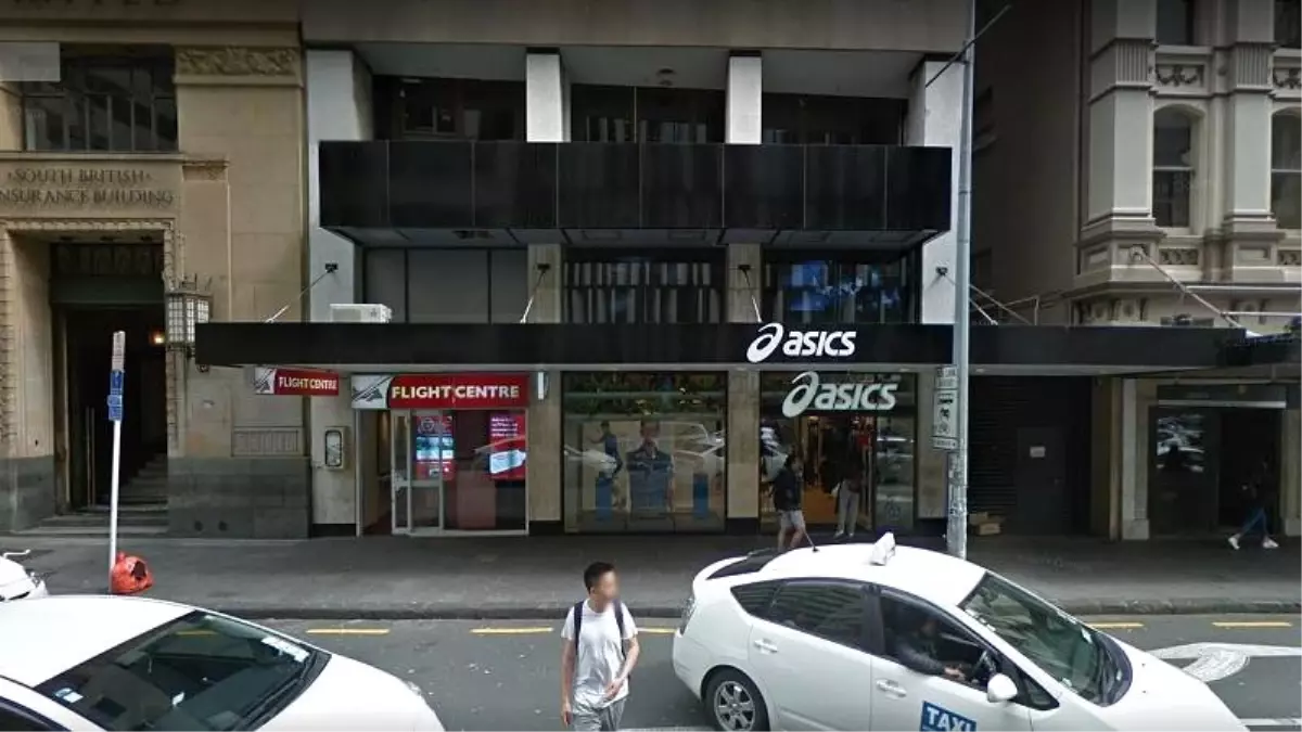 Yeni Zelanda'da bir mağazanın dev ekranında saatlerce pornografi yayınlandı