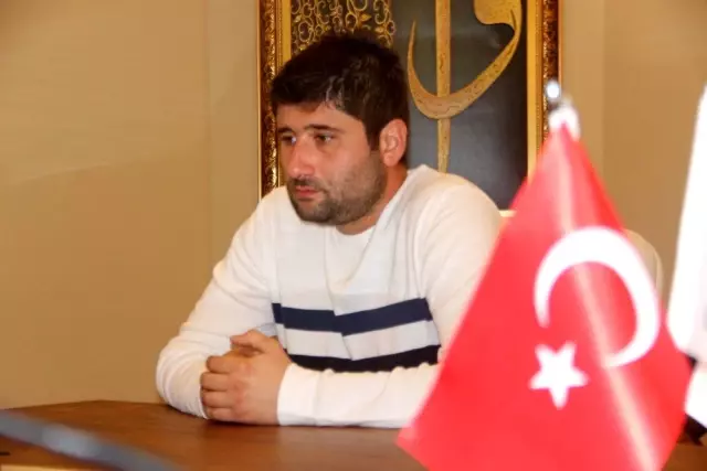 Yunanlı genç mühendis Müslüman oldu Yunanlı genç mühendis Müslüman oldu
