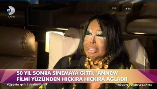 50 yıl sonra sinemaya giden Bülent Ersoy 'Annem' filminde gözyaşlarına boğuldu