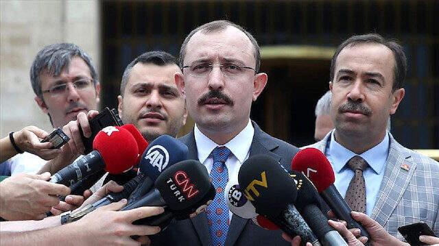AK Parti'den İmamoğlu'na çok sert eleştiri: Şımarık hareketlerin peşinden koşmayın