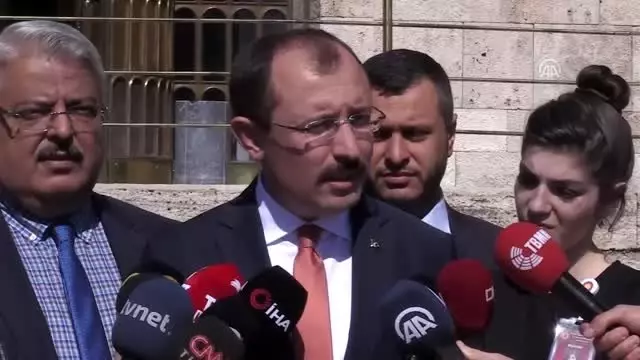 AK Parti Grup Başkanvekili Muş: 'Marmara'da, Karadeniz'de ve Boğazlarda ışıkla avlanmayı... AK Parti Grup Başkanvekili Muş: 'Marmara'da, Karadeniz'de ve Boğazlarda ışıkla avlanmayı...