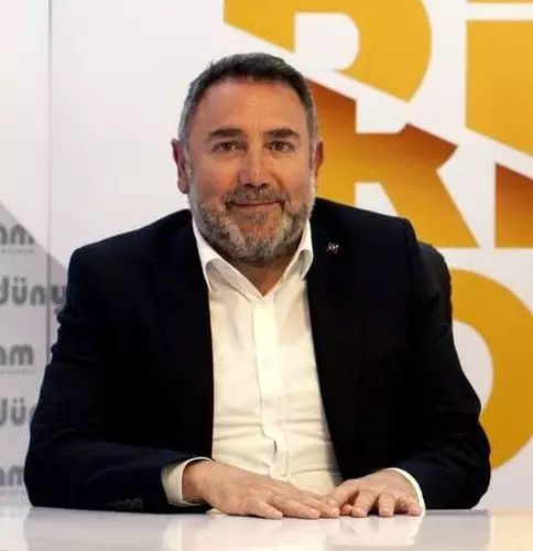 Boydak Holding CEO'su Ertekin'den Hikmet Karaman'a destek Boydak Holding CEO'su Ertekin'den Hikmet Karaman'a destek
