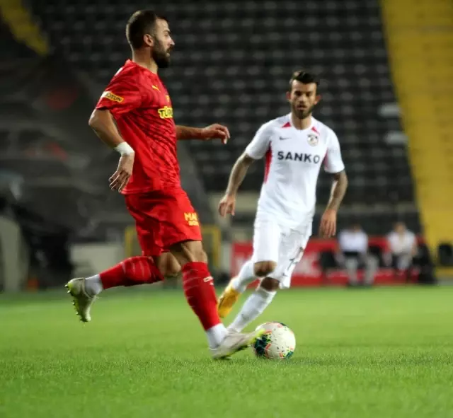 Gazişehir Gaziantep ile Göztepe 1-1 berabere kaldı Gazişehir Gaziantep ile Göztepe 1-1 berabere kaldı