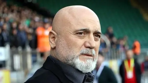 Hikmet Karaman görevine devam ediyor. Hikmet Karaman görevine devam ediyor.