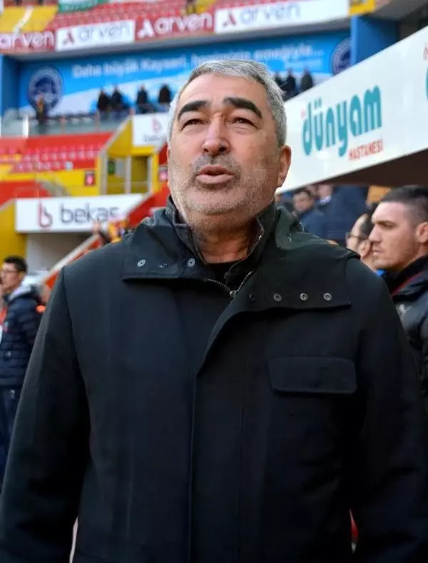 Hikmet Karaman'ın yerine ya Samet Aybaba ya da Hamza Hamzaoğlu! Hikmet Karaman'ın yerine ya Samet Aybaba ya da Hamza Hamzaoğlu!