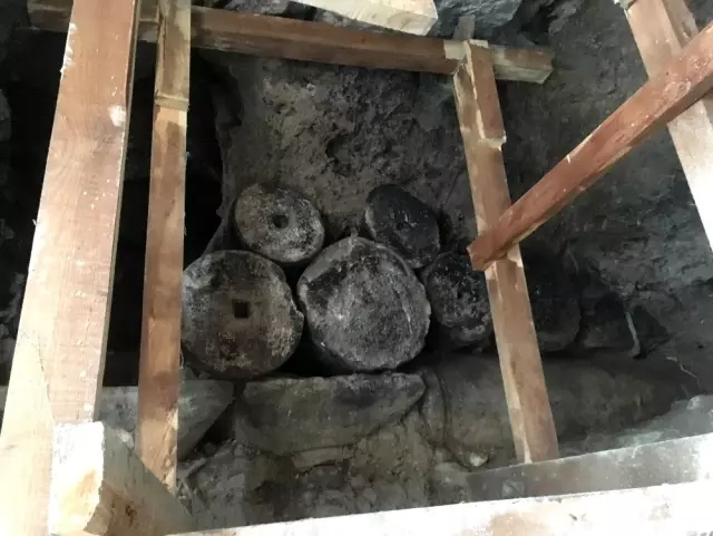 (Özel haber) İstanbul'un göbeğinde tarihi buluntulara ulaşıldı (Özel haber) İstanbul'un göbeğinde tarihi buluntulara ulaşıldı