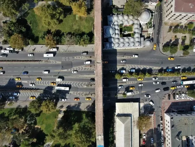 (Özel haber) İstanbul'un göbeğinde tarihi buluntulara ulaşıldı (Özel haber) İstanbul'un göbeğinde tarihi buluntulara ulaşıldı