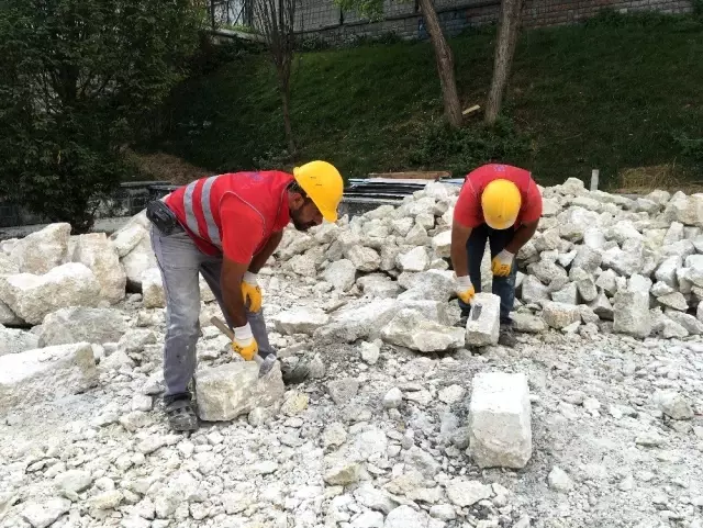 (Özel haber) İstanbul'un göbeğinde tarihi buluntulara ulaşıldı (Özel haber) İstanbul'un göbeğinde tarihi buluntulara ulaşıldı
