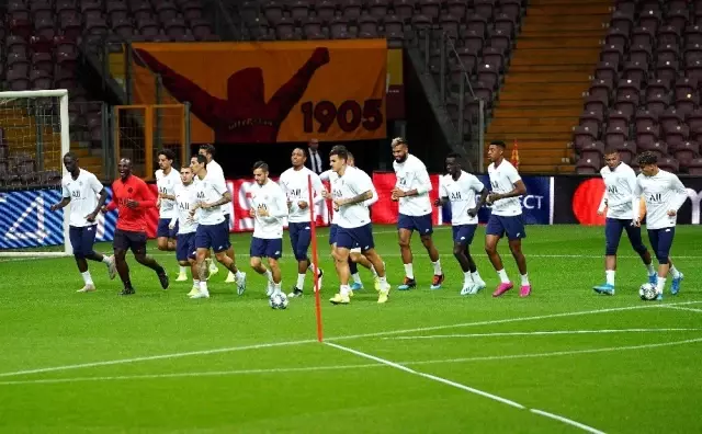 PSG, Galatasaray maçı hazırlıklarını tamamladı PSG, Galatasaray maçı hazırlıklarını tamamladı