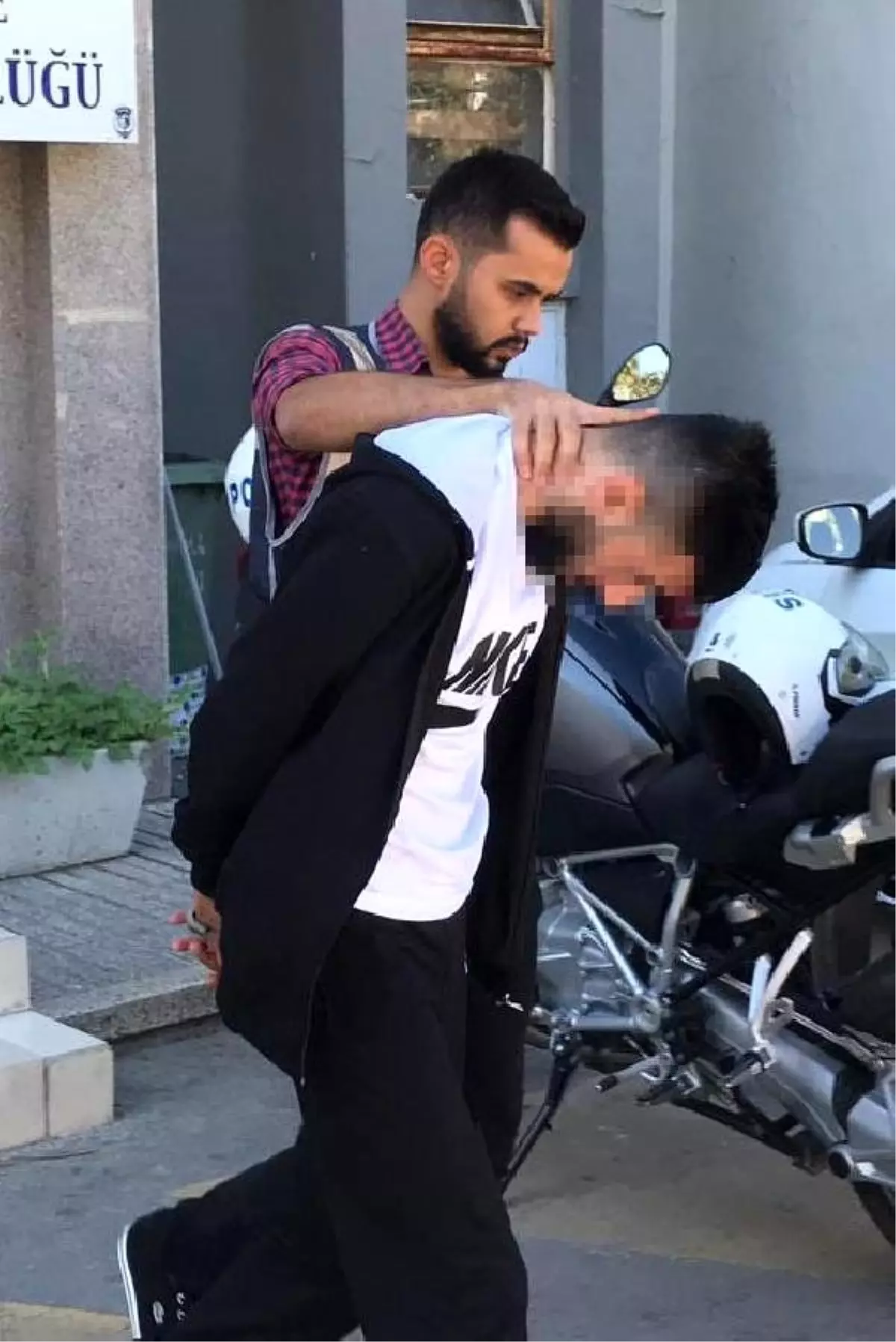 Tuğçe'nin erkek arkadaşı gözaltında: şaka yaparken yanlışlıkla vurdum (2)