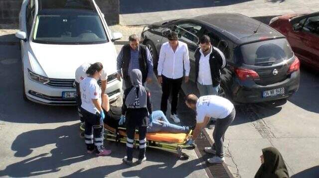 Yenibosna'da silahlı saldırı; 2 yaralı