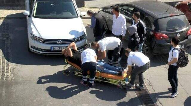 Yenibosna'da silahlı saldırı; 2 yaralı