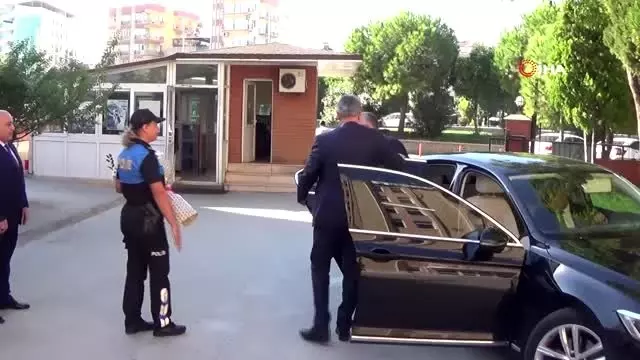 Aydın'ın yeni Emniyet Müdürü Ekici, göreve başladı Aydın'ın yeni Emniyet Müdürü Ekici, göreve başladı
