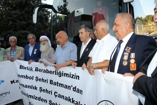 Batman'dan kahramanlık şehri Çanakkale'ye gazilerden şehitlere saygı Batman'dan kahramanlık şehri Çanakkale'ye gazilerden şehitlere saygı