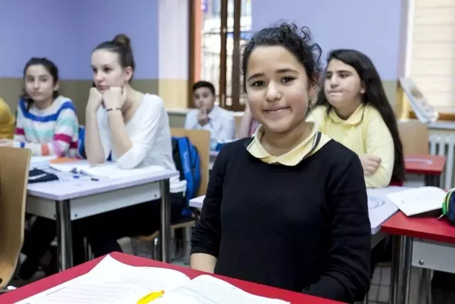 Bilgi Evleri ve Gençlik Merkezlerinde eğitim yılı başlıyor