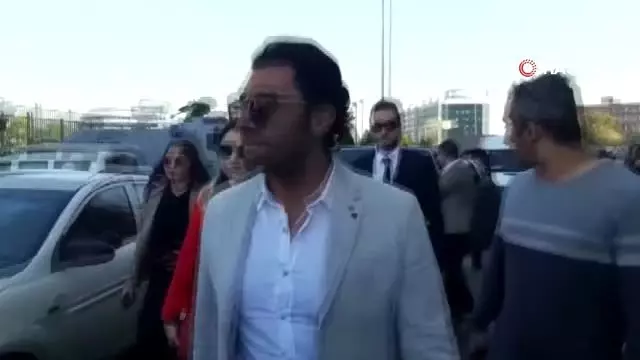 - Boşanma aşamasında olduğu eşi Seren Serengil'e psikolojik ve fiziksel şiddeti uyguladığı... - Boşanma aşamasında olduğu eşi Seren Serengil'e psikolojik ve fiziksel şiddeti uyguladığı...