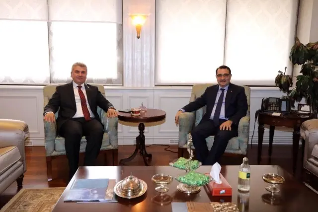 Canbey'den Ayvalık ve Savaştepe'ye doğalgaz müjdesi