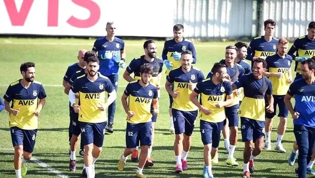 F.Bahçe'de Antalyaspor hazırlıkları sürüyor! Moses ve Rodrigues antrenmanda yer almadı... F.Bahçe'de Antalyaspor hazırlıkları sürüyor! Moses ve Rodrigues antrenmanda yer almadı...