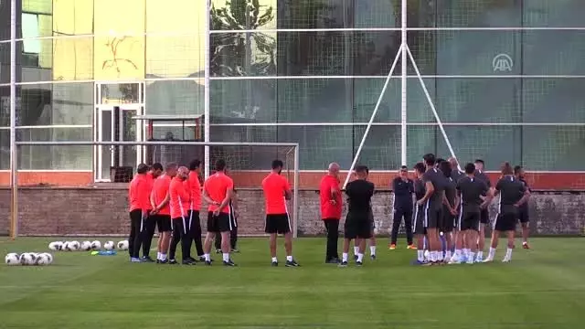 'Hocamız ayrılmakta kararlıydı. İkna ettik' 'Hocamız ayrılmakta kararlıydı. İkna ettik'