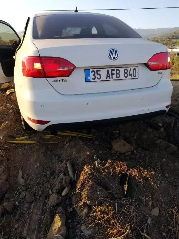 İzmir'de otomobiller çarpıştı: 1 ölü