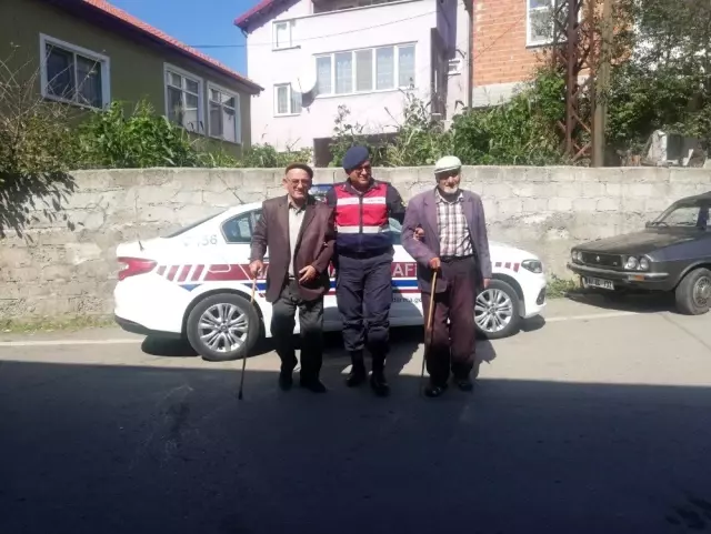Jandarmadan yürek ısıtan davranış Jandarmadan yürek ısıtan davranış