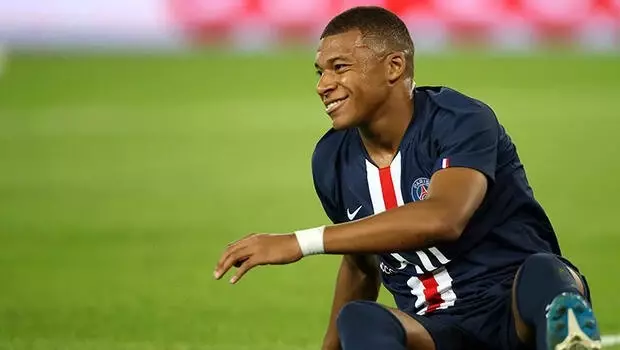 PSG maçı öncesi Galatasaray'a Mbappe müjdesi! PSG maçı öncesi Galatasaray'a Mbappe müjdesi!