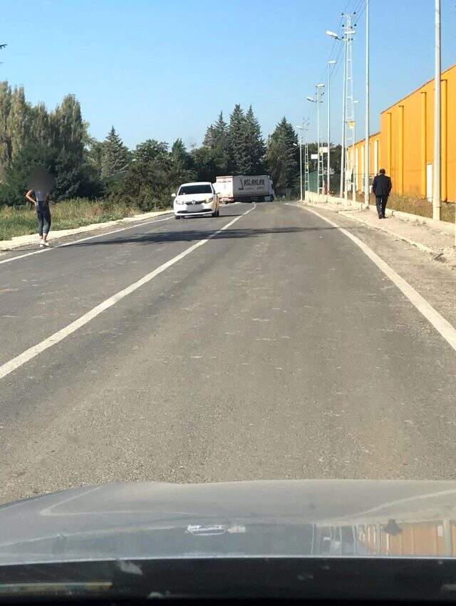 Yol kenarında fuhuş pazarlığı böyle görüntülendi! Cezai işlem uygulandı