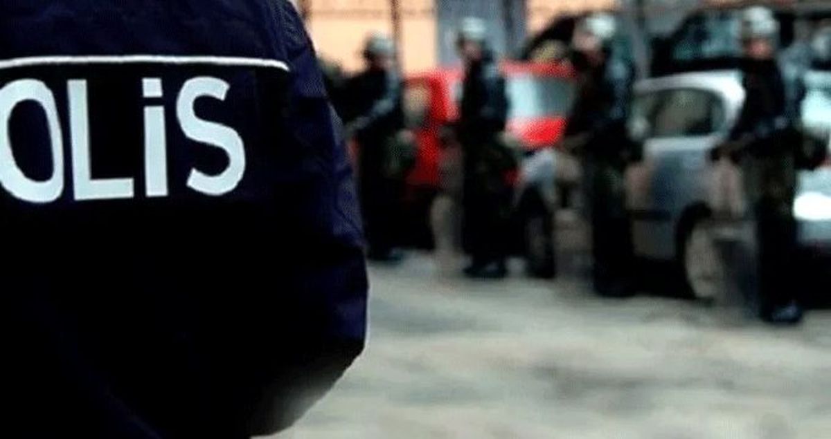 5 katlı binayı geneleve çeviren fuhuş mafyası liderinin çeteyi villadan yönettiği ortaya çıktı