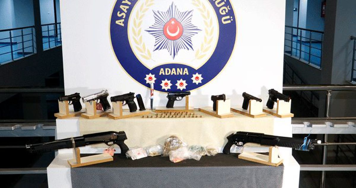 Adana'da 209 kara ekibinin katıldığı drone'lu huzur ve güven uygulaması yapılması
