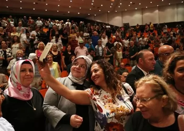 Aile bakanı selçuk: 1064 geçici kamu işçimiz uzatmadan faydalanabilecek (2) Aile bakanı selçuk: 1064 geçici kamu işçimiz uzatmadan faydalanabilecek (2)