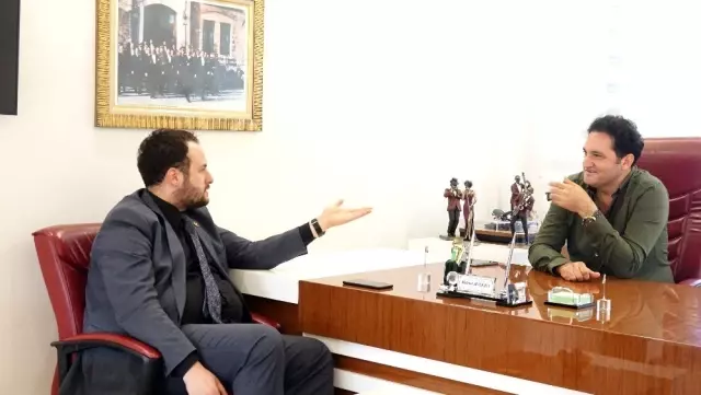 AK Partili gençlerden, özel çocuklara ziyaret AK Partili gençlerden, özel çocuklara ziyaret