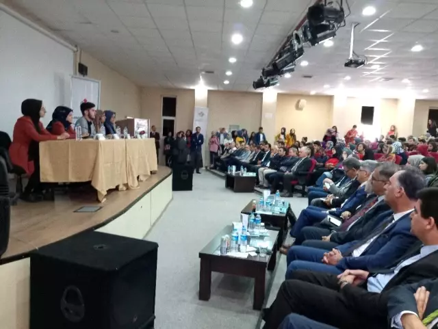 Anadolu Mektebi, Van'da Necip Fazıl'ı Van'da andı Anadolu Mektebi, Van'da Necip Fazıl'ı Van'da andı