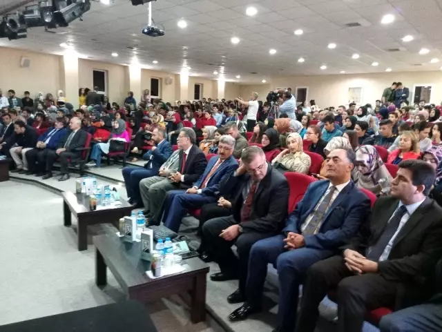 Anadolu Mektebi, Van'da Necip Fazıl'ı Van'da andı Anadolu Mektebi, Van'da Necip Fazıl'ı Van'da andı