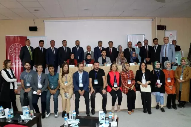 Anadolu Mektebi, Van'da Necip Fazıl'ı Van'da andı Anadolu Mektebi, Van'da Necip Fazıl'ı Van'da andı