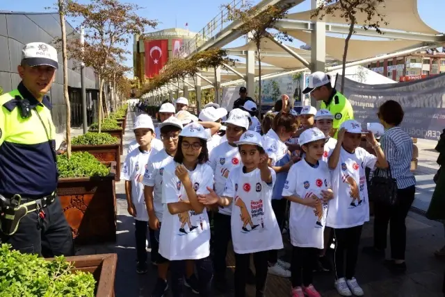 Aydın'da 900 polis 188 noktada yaya nöbeti tuttu