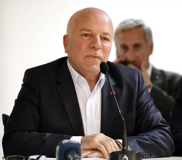 Başkan Sekmen Şenkaya'da muhtarlarla buluştu Başkan Sekmen Şenkaya'da muhtarlarla buluştu