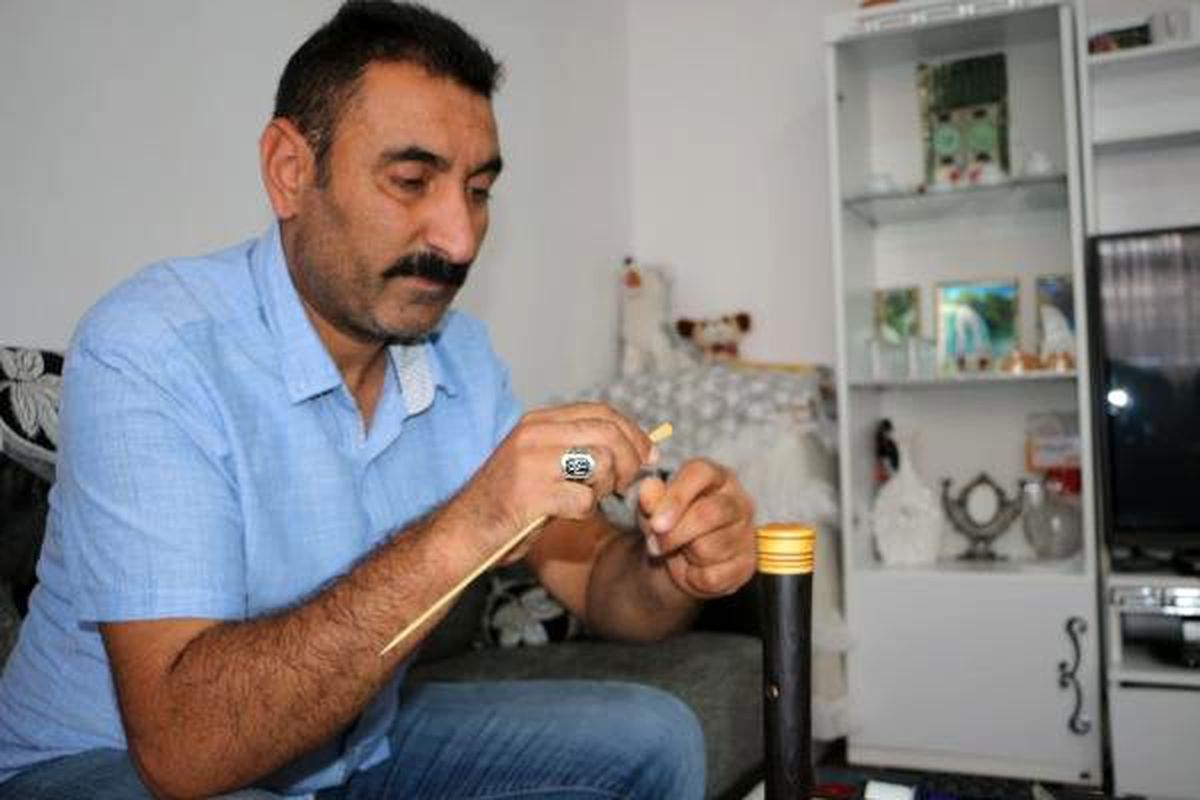 Evinde zurna kamışı üretip, yurt dışına gönderiyor