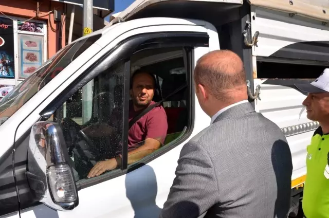 Kargı'da 'Yaya Geçidi Nöbeti' uygulaması Kargı'da 'Yaya Geçidi Nöbeti' uygulaması