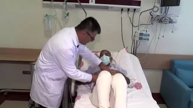 Kızının karaciğer dokusuyla hayata tutundu Kızının karaciğer dokusuyla hayata tutundu