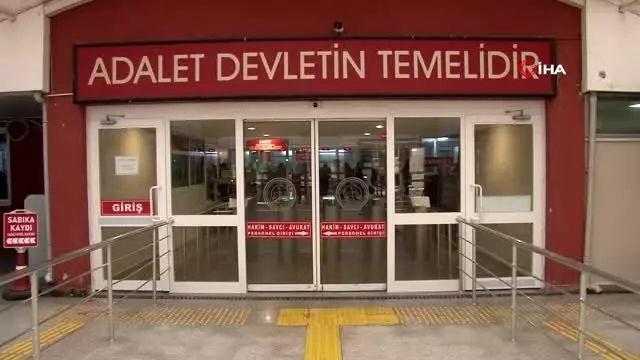 Kocaeli'de gözaltına alınan torbacılar adliyeye sevk edildi Kocaeli'de gözaltına alınan torbacılar adliyeye sevk edildi