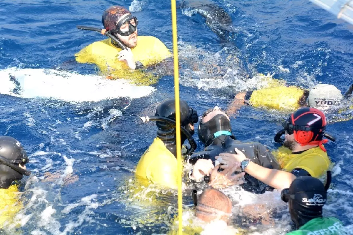 Şahika Ercümen'den altın madalya